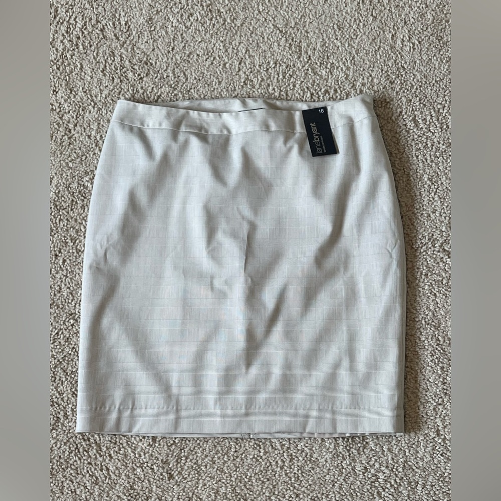 NWT Lane Bryant Light Grey Striped Pencil Skirt Size 16